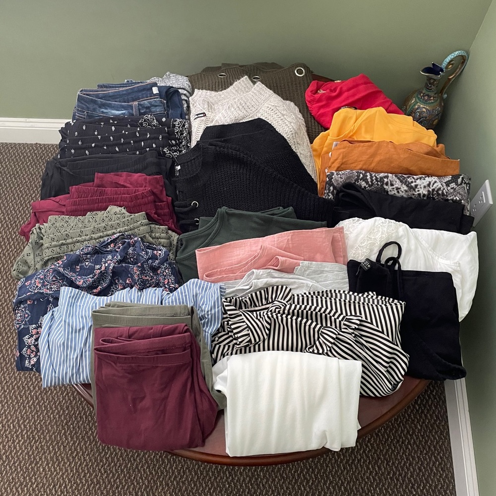 Plus size clothes bundle 25+ items